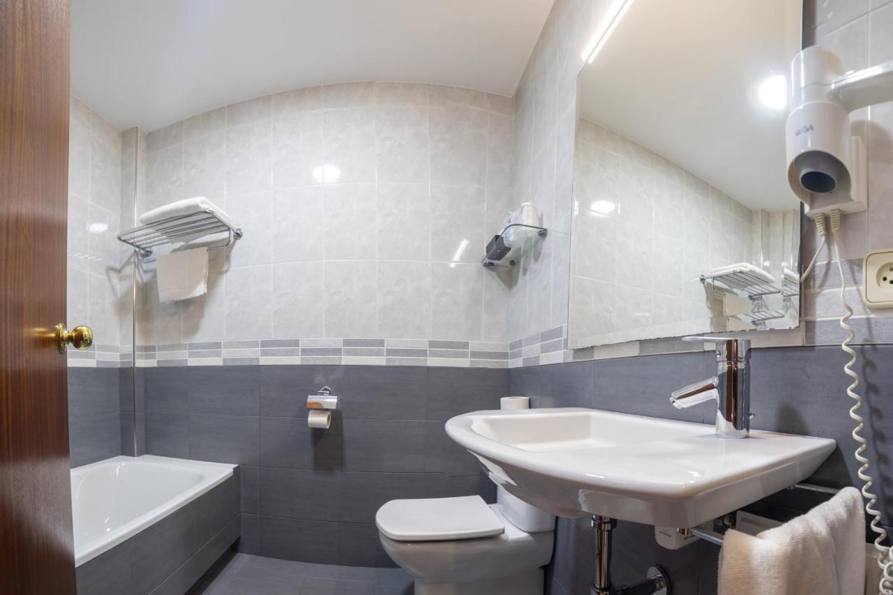 Hotel Europa Артейхо Экстерьер фото