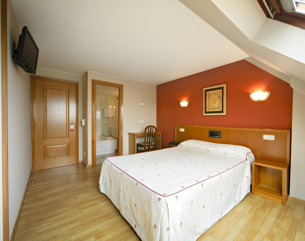 Hotel Europa Артейхо Экстерьер фото