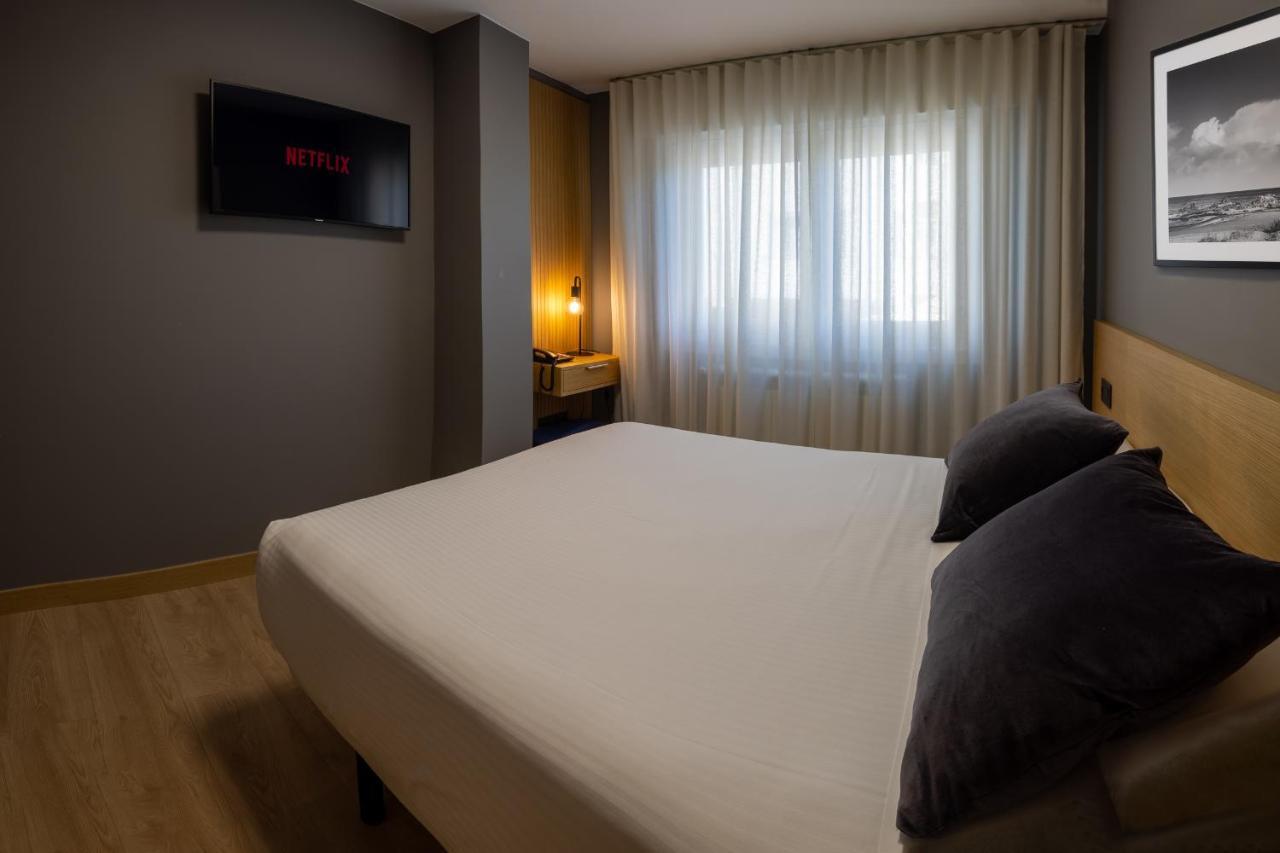 Hotel Europa Артейхо Экстерьер фото