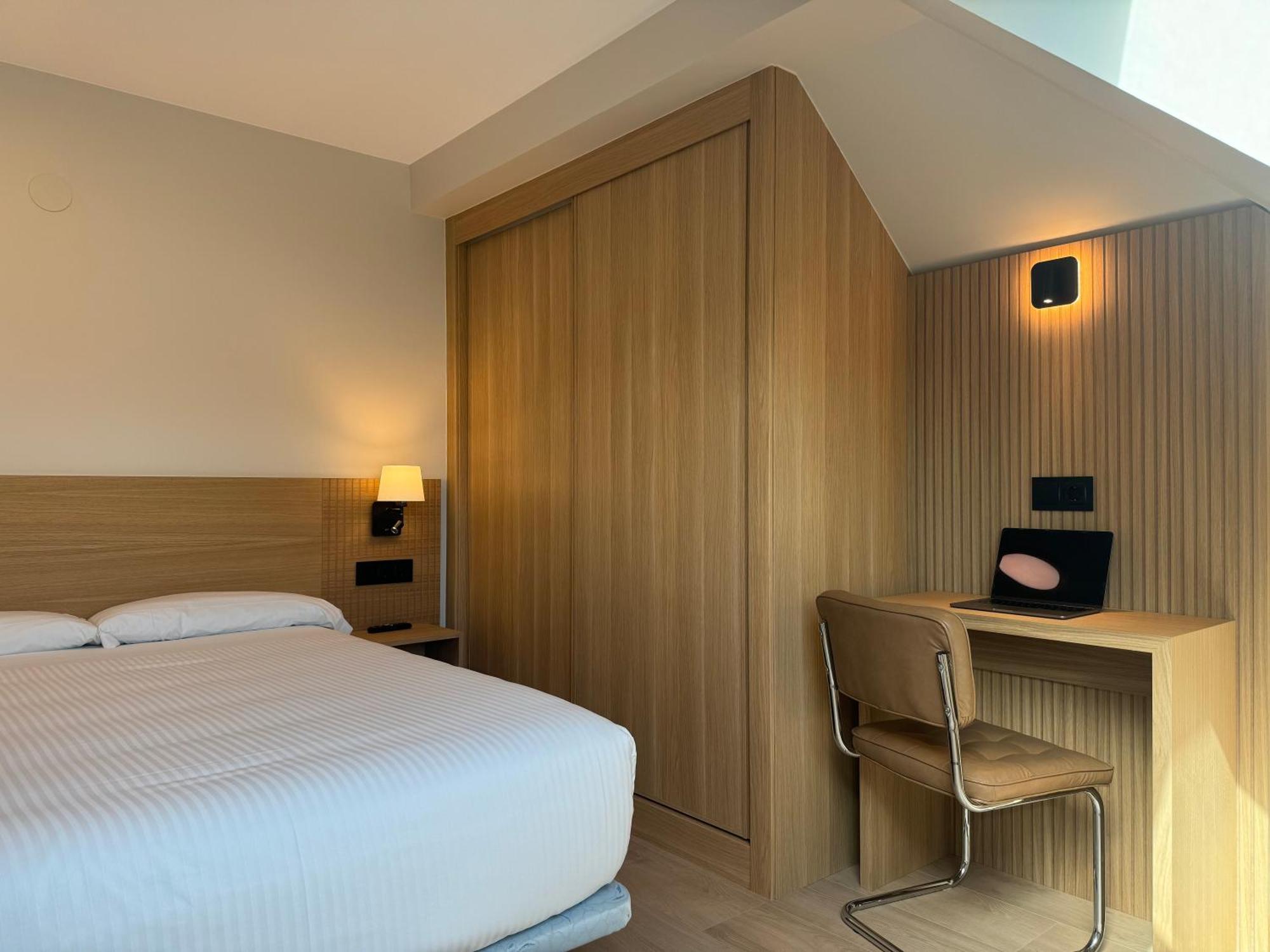 Hotel Europa Артейхо Экстерьер фото